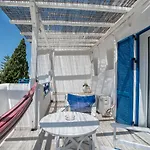 Livadia Seaside 14 Апартаменты *