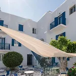Livadia Seaside 14 Апартаменты Парос